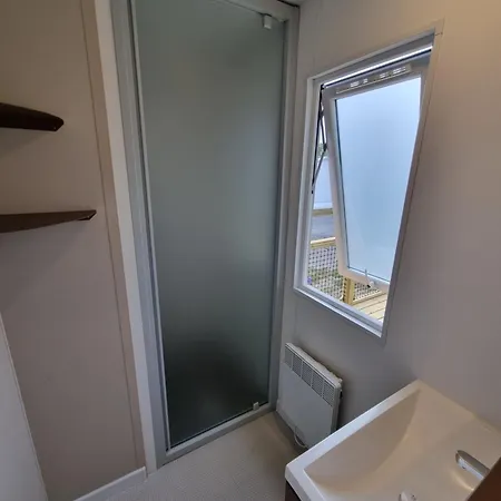 3 Chambres Avec Privatif Saint-Molf
